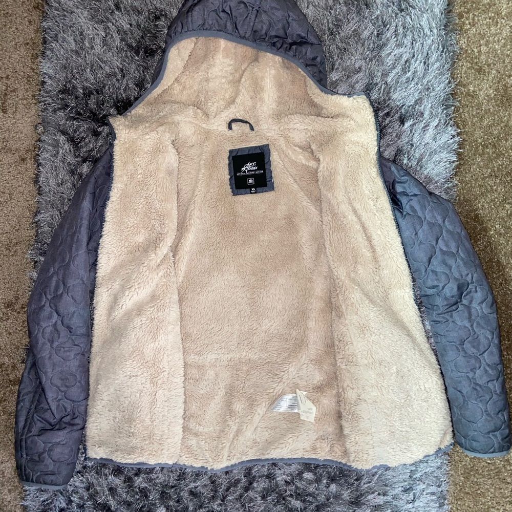 Brand: Ripcurl. Size: XS. Colour: Graphite - Picture 3 of 3